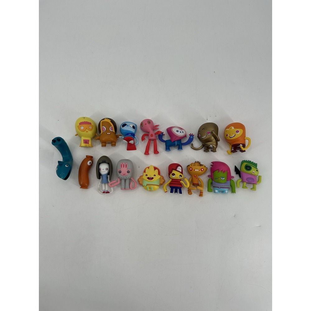 Lot of 16 The Heroes of Burgertown‎ by Jon Burgerman Kid Robot Minis